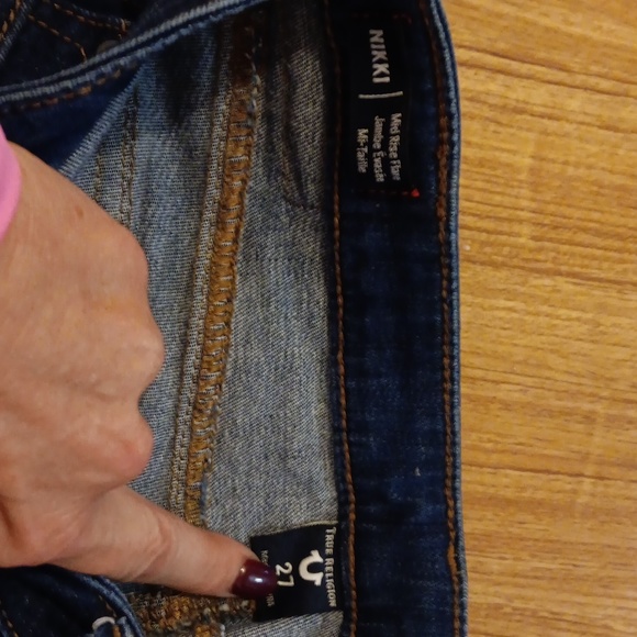 Womens size 27 True Religion mid flare jeans - Picture 3 of 9